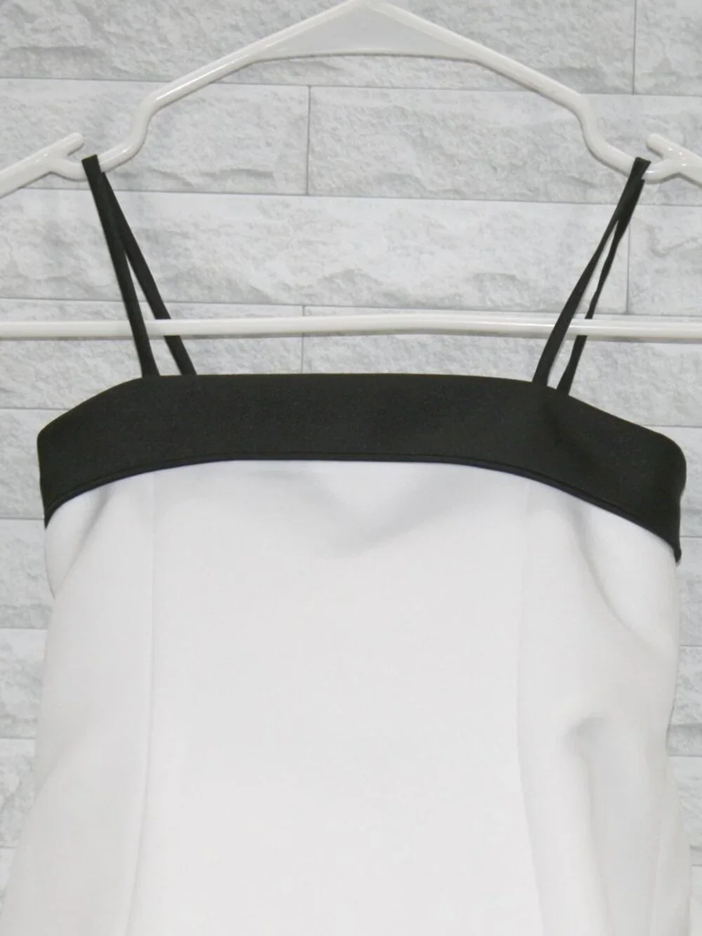 DAVID'S BRIDAL Gown Flowergirl Dress H8052 Formal Satin White and Black Girls 4 - Picture 2 of 14